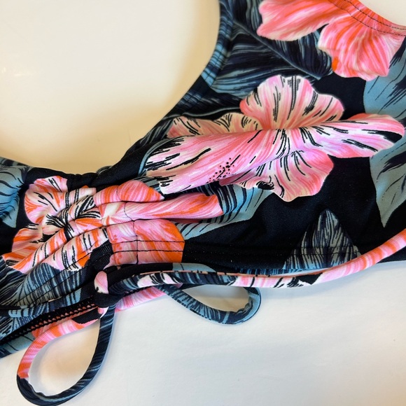 Roxy Floral Bikini Set - Picture 3 of 9